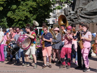 1060671-wm.jpg
